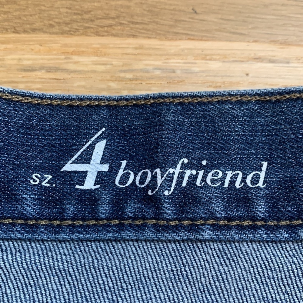 LOFT Distressed Boyfriend Medium Wash Cuffed Denim Jean Shorts Women’s 4 - Picture 4 of 15